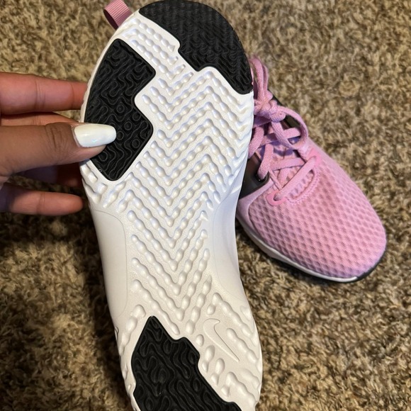 Nike React shoes - Picture 2 of 5